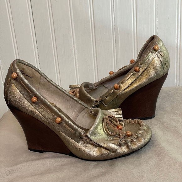 SE Boutique by Sam Edelman Gold 7.5 Wedges moccasin - Picture 1 of 14